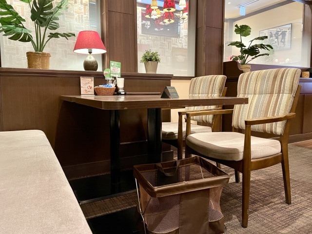 高倉町珈琲　ゆったりできる席